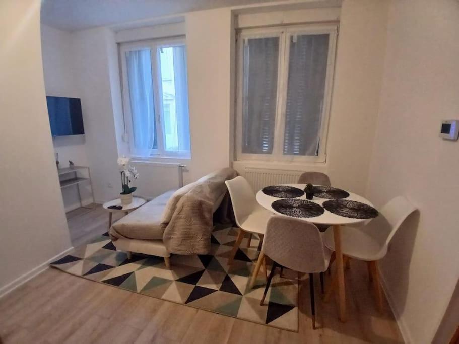 Appartement F1 Orchidee Mulhouse Kültér fotó